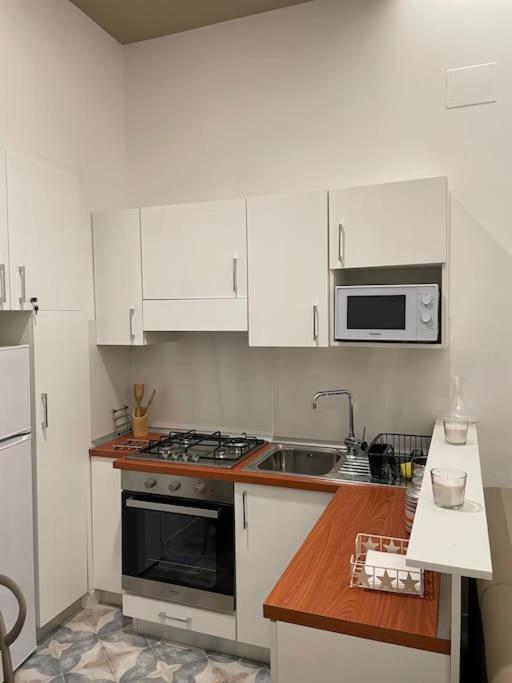 Apartamento Casa Luciano al San Carlo Nápoles Exterior foto